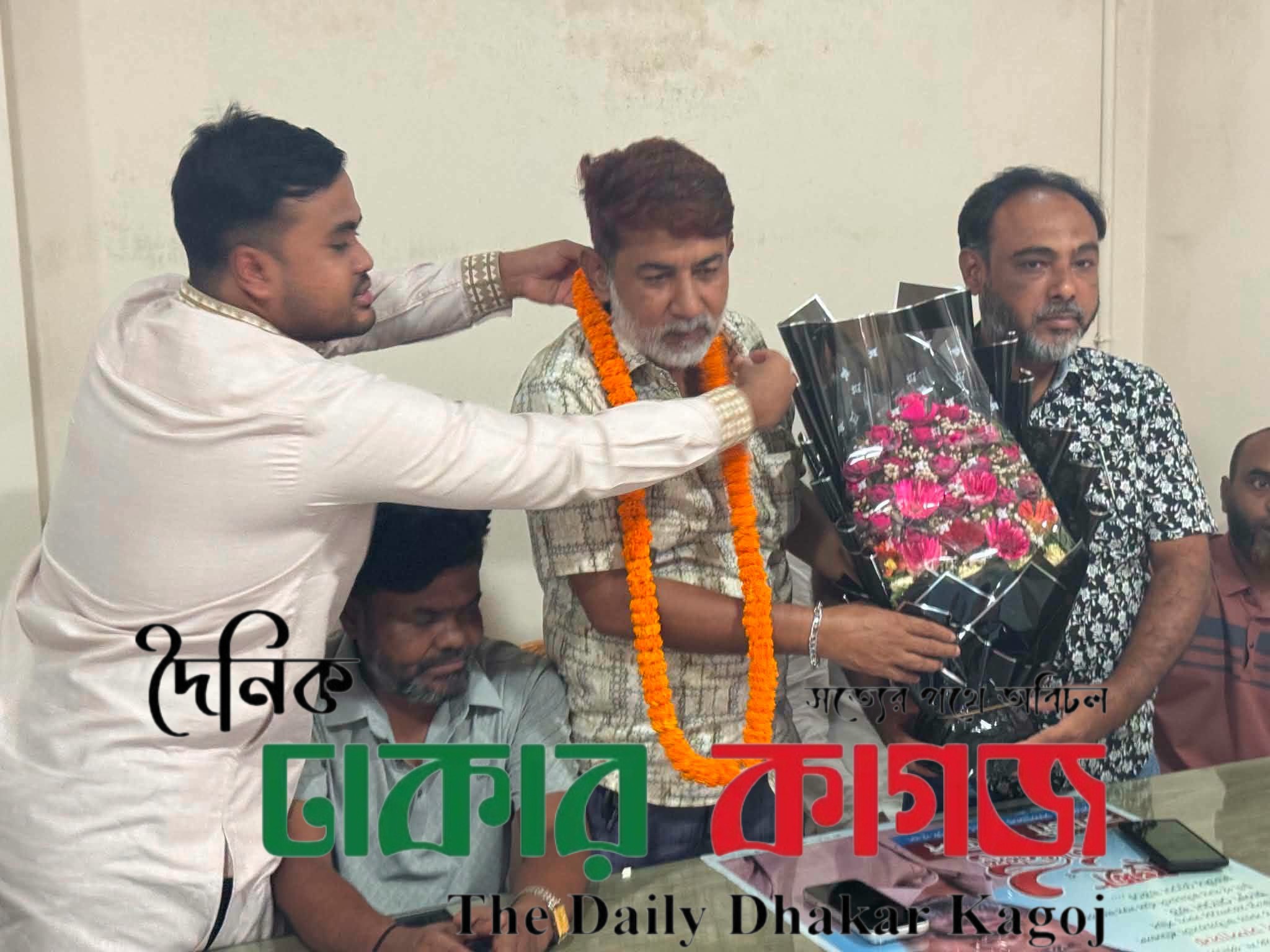 ফাইজা বাটন অ্যান্ড জিপার কোম্পানি মামলায় জামিনপ্রাপ্তদের ফুলেল সংবর্ধনা, নিরপেক্ষ তদন্তের দাবি!